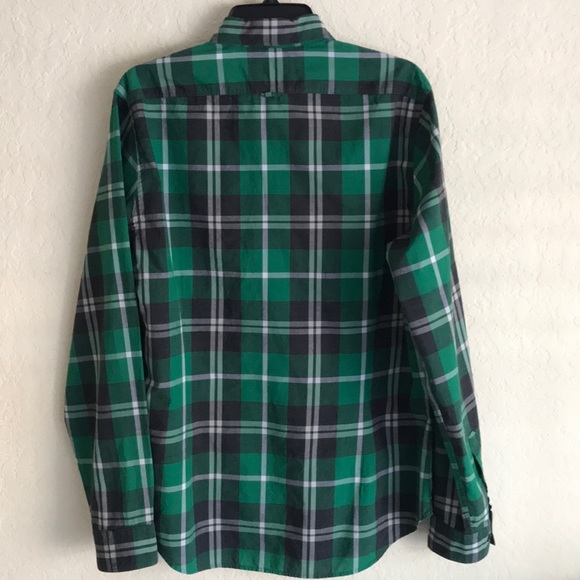 Long sleeve men’s fitted shirt. - Picture 2 of 3